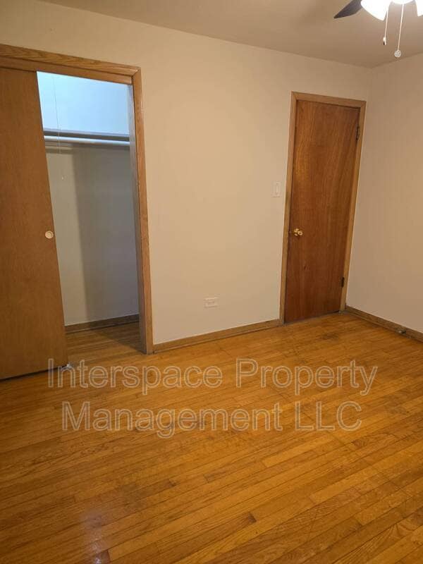 Building Photo - 10126 S Pulaski Rd