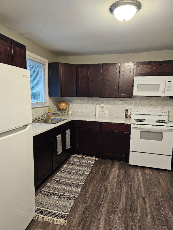 Building Photo - 1903 Bloom Ln