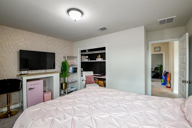 Building Photo - 5312 Cascade Ct