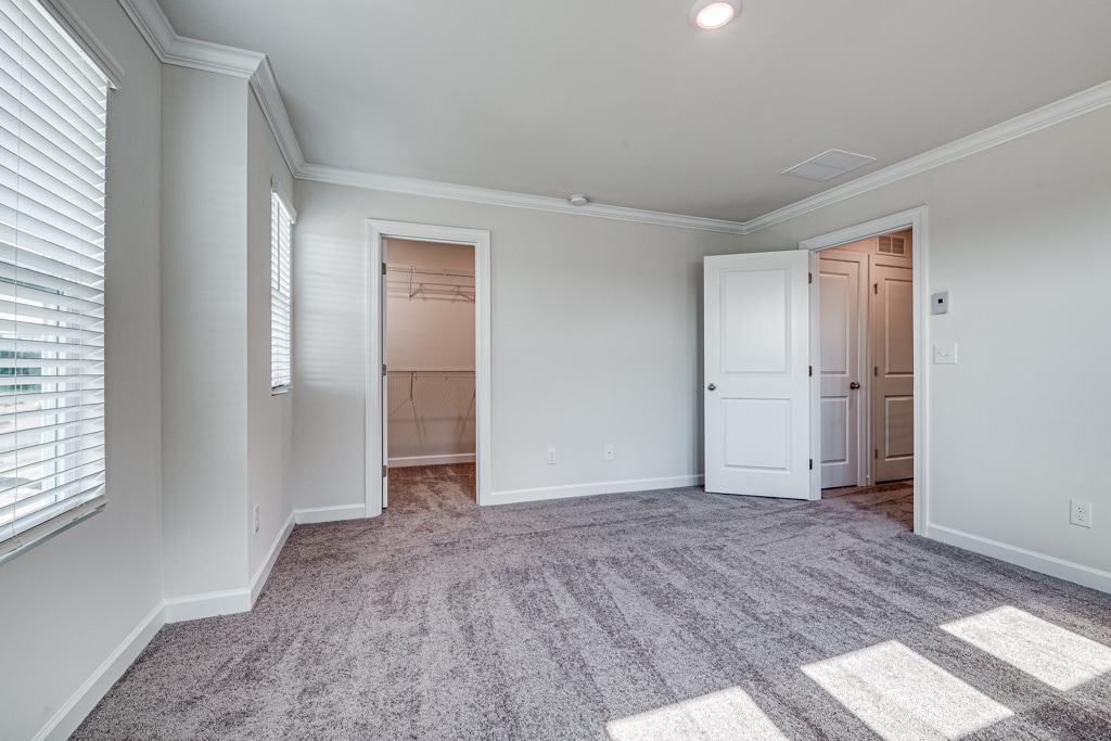 Building Photo - Room in Townhome on Tears Ln