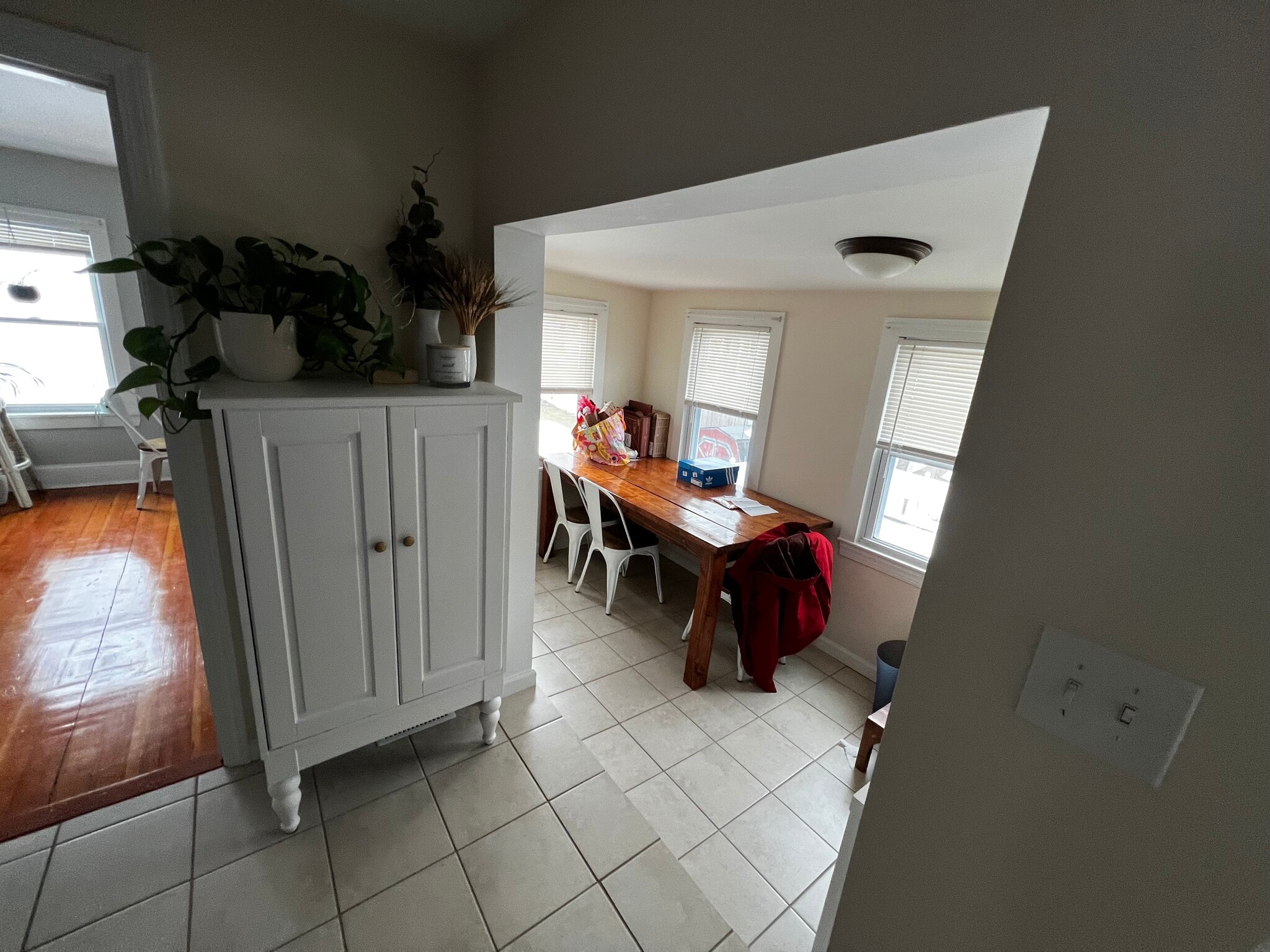 Kitchen eating area - 26 Shillaber St