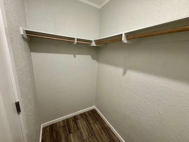 Building Photo - 5109 Caicos Calle