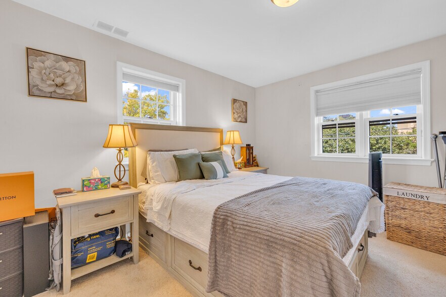 Building Photo - 4800 Bradley Blvd