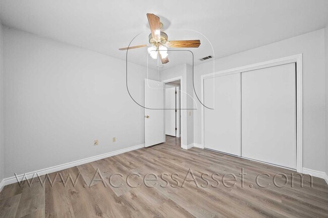 Building Photo - Hemet Rental with Attached Garage, Fireplace & Private Backyard