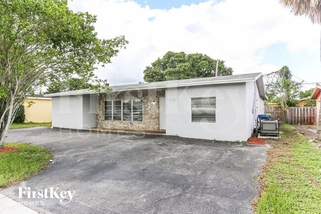 Building Photo - 1251 NW 56th Ave