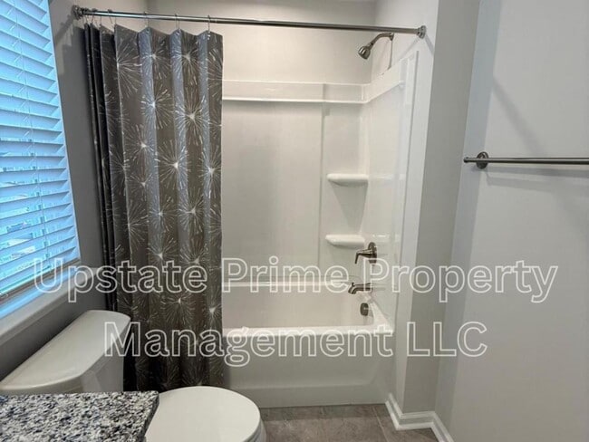 Building Photo - 412 Poinsett Bridge Wy