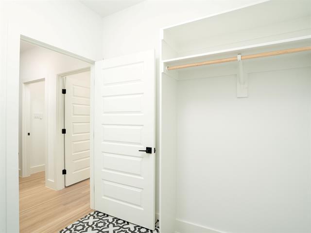 Building Photo - 5851 Millar Dr