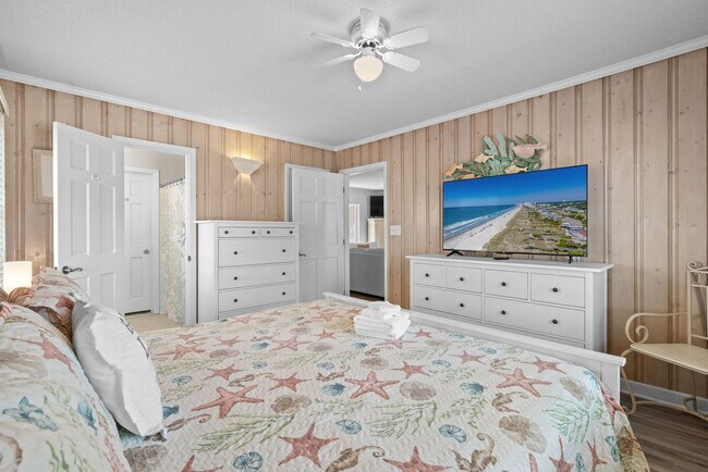 Building Photo - 4308 S Ocean Blvd