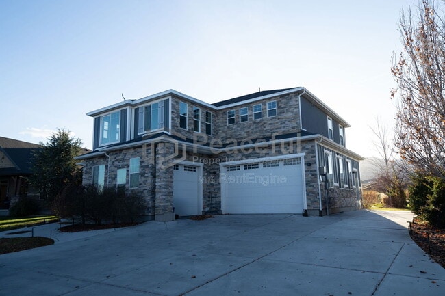 Building Photo - 1867 S Prairie Pond Rd