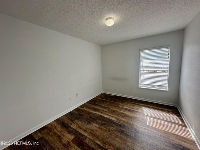 Building Photo - 209 Larkin Pl