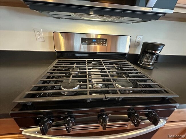 Building Photo - 149 S Vista