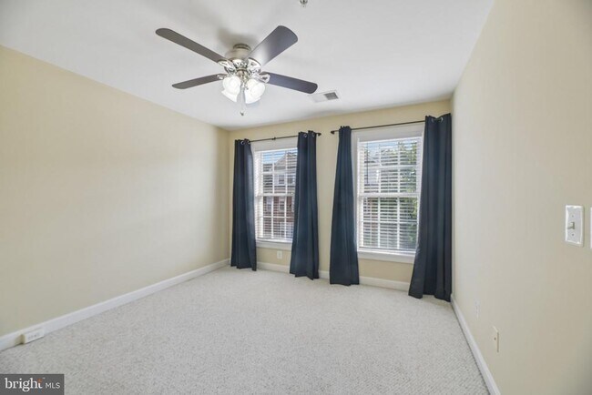 Building Photo - 7979 Vigne Ct