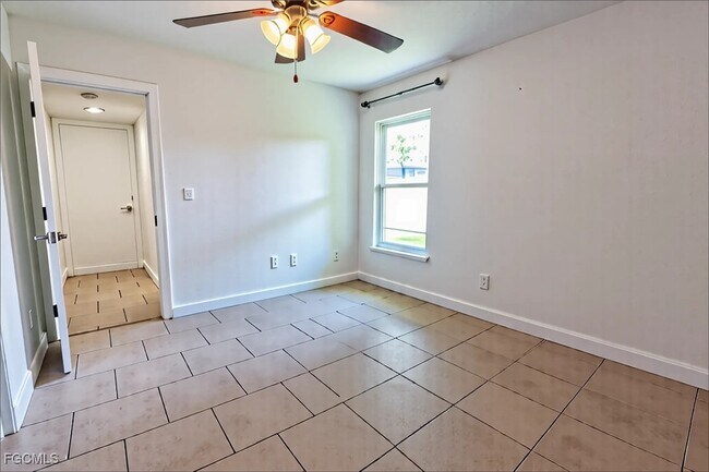 Building Photo - 1453 Claret Ct