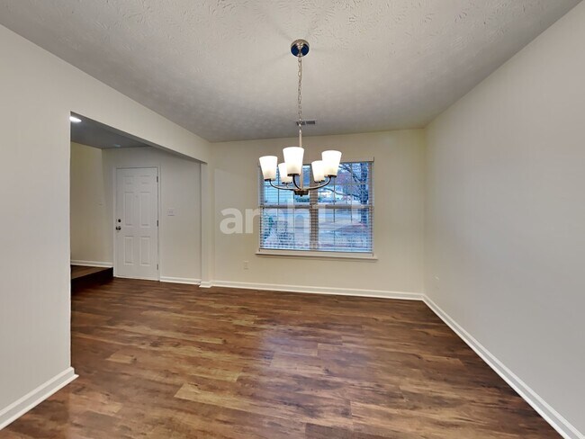 Building Photo - 302 Spring Moor Ln