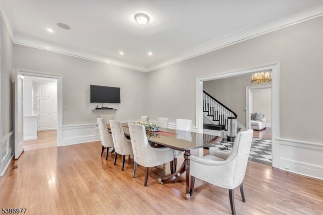 Building Photo - 65 S Mountain Ave