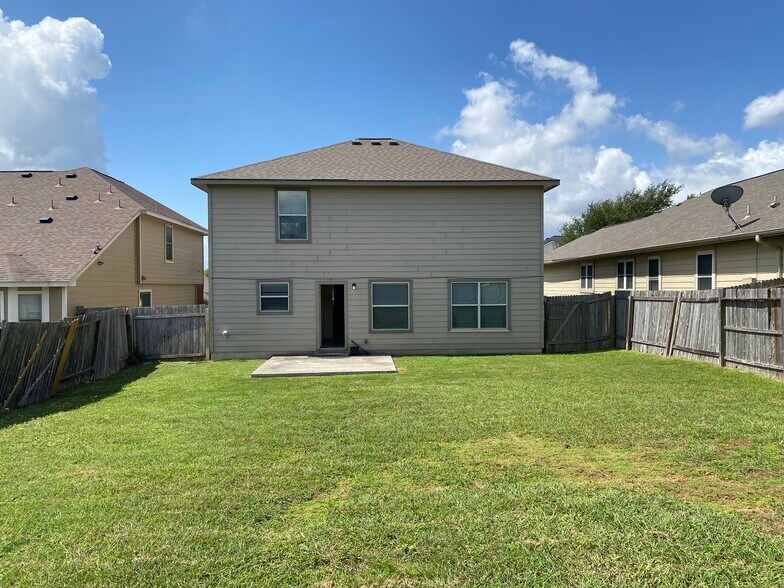 Back house - 7931 Sterling Mnr