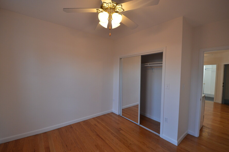 Building Photo - 41 Symphony Rd