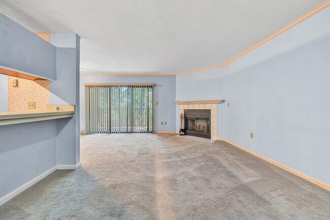 Building Photo - 3372 Forest Ct
