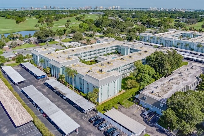 Building Photo - 1706 Belleair Forest Dr