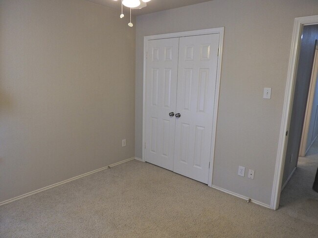 Building Photo - 4427 Wavertree Dr