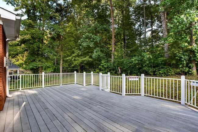 Building Photo - 115 Oligi Ln