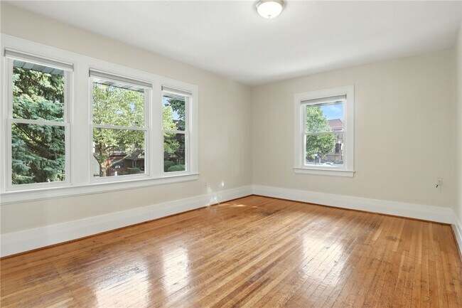 Building Photo - 297 Dartmouth St