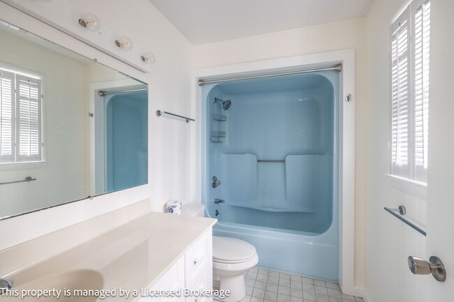 Building Photo - 418 Fiddlers Ghost Cir