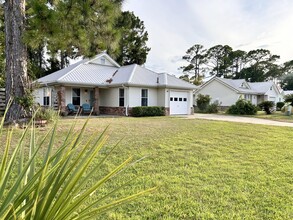 Building Photo - 19 Coco Ct