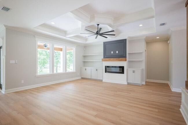 Building Photo - 5039 Hatfield Cir