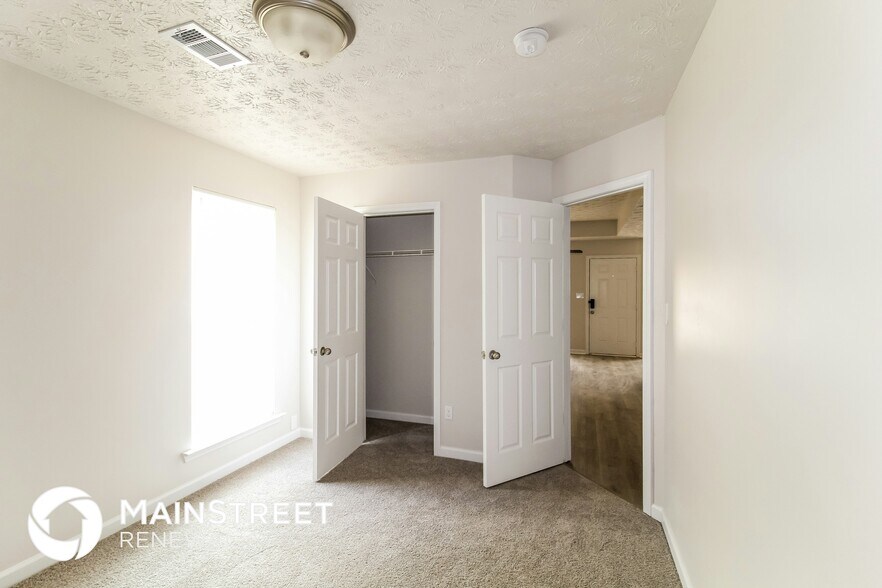 Building Photo - 1010 Overlook Dr