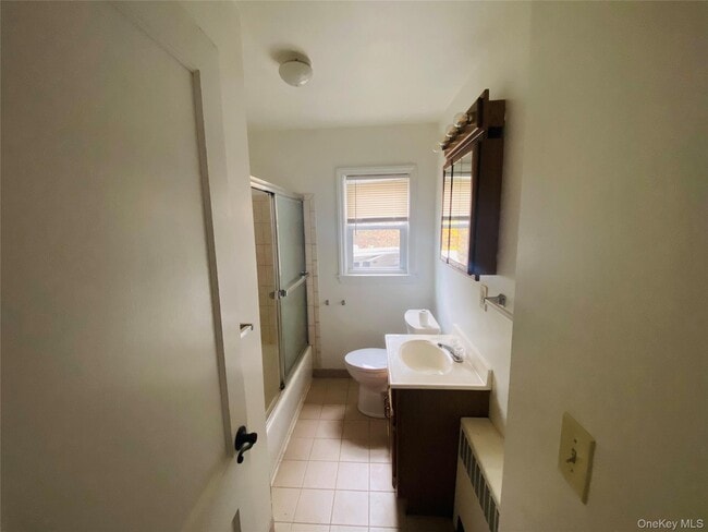 Building Photo - 5 Old State Rd