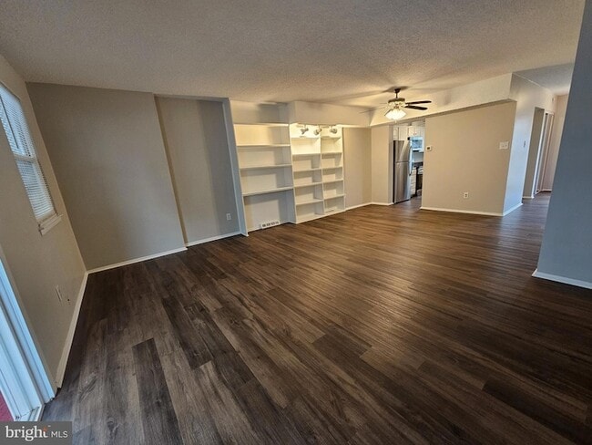 Building Photo - 1519 Roosevelt Dr