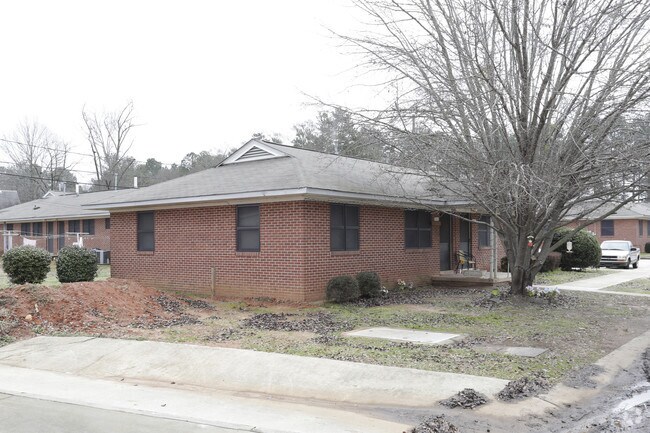 Building Photo - Blake Dairy Road Apartments
