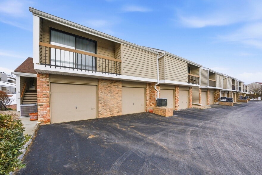 Building Photo - 160 Overlook Dr