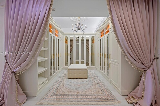 Building Photo - 17901 Collins Ave