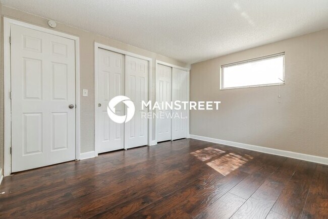 Building Photo - 3 Bedroom Pet-Friendly Home in New Port Richey, FL with Main Street Renewal