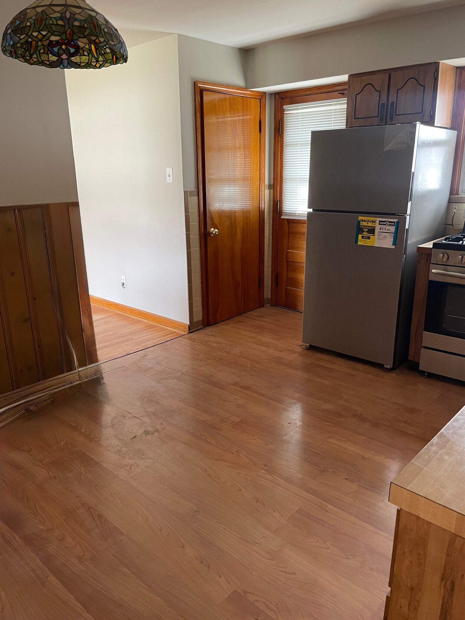 Small dining area in kitchen - 405 Saint Christina Ln