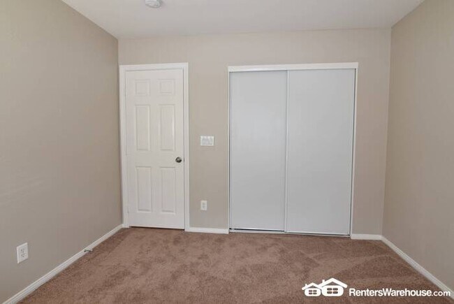 Building Photo - Move in ready, updated one story 4 bedroom...