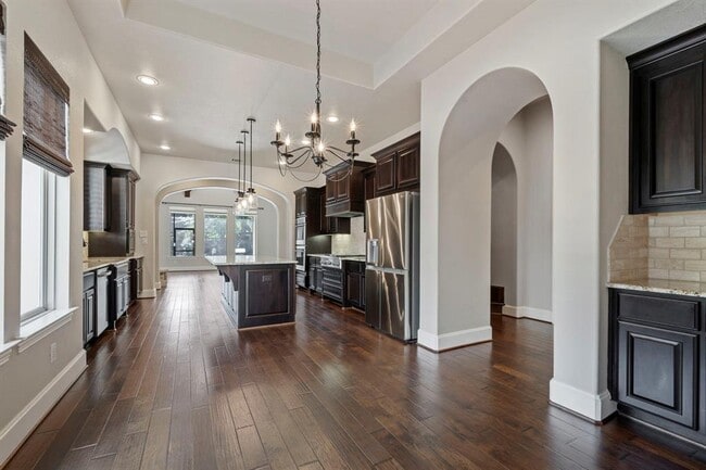 Building Photo - 139 Monterrey Bend