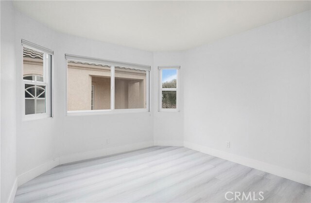 Building Photo - 7 Duquesa