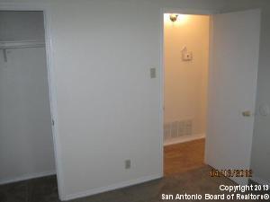 Building Photo - 5515 Lochmoor