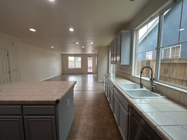 Building Photo - 759 Hagerman Peak Dr