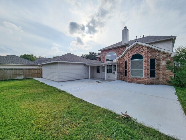 Building Photo - The perfect place to come home to! This be...