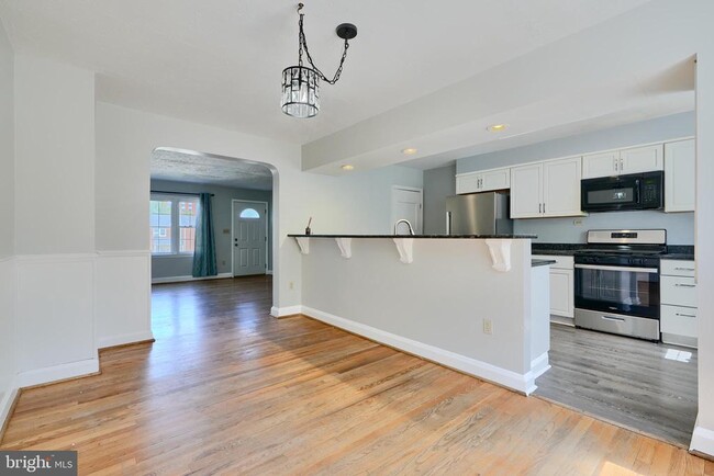 Building Photo - 938 Fairmount Ave