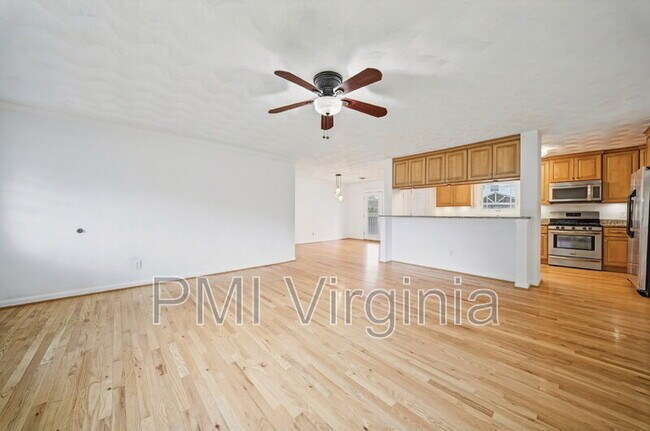 Building Photo - 5389 Susquehanna Dr