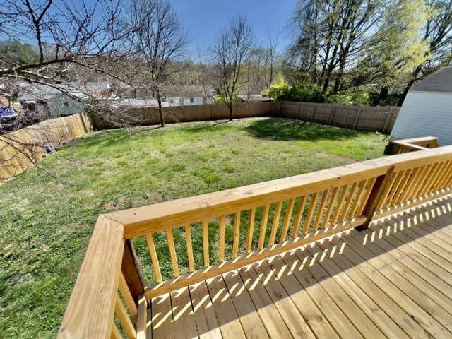 Large Level Fenced Yard - 3228 Fairmont Blvd