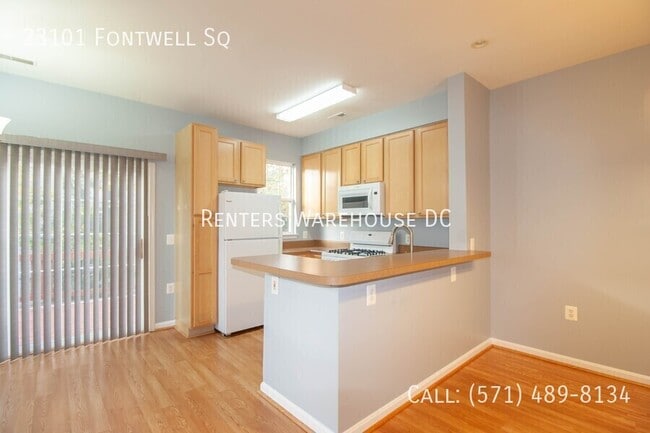 Building Photo - 23101 Fontwell Square