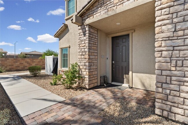 Building Photo - 237 Callen Falls Ave