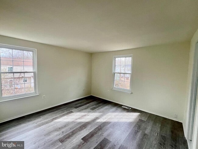 Building Photo - 702 Brandon Cir