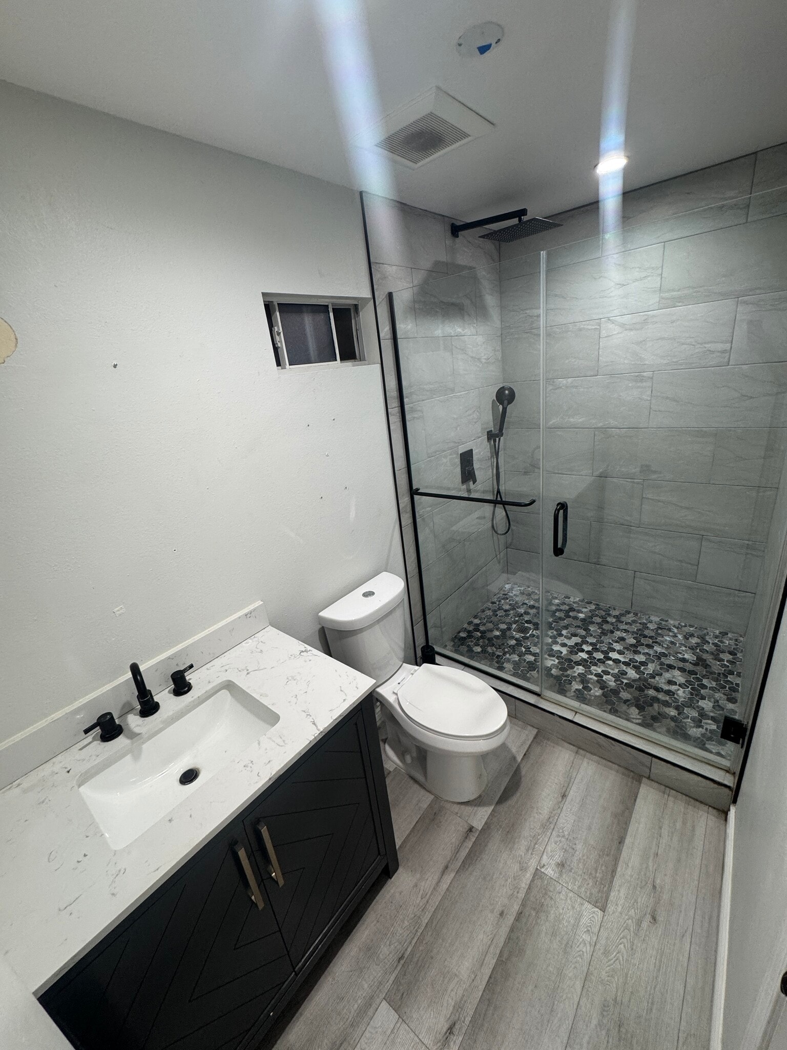 Building Photo - 6631 Heliotrope Ave